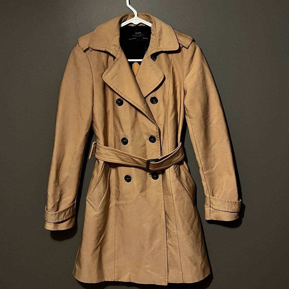 Beautiful Coffee-colored Trench Coat from Zara 🤎🧥